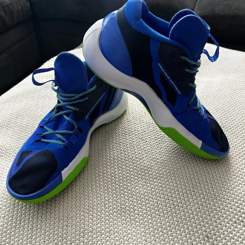 Nike Blue and Green Athletic Shoes